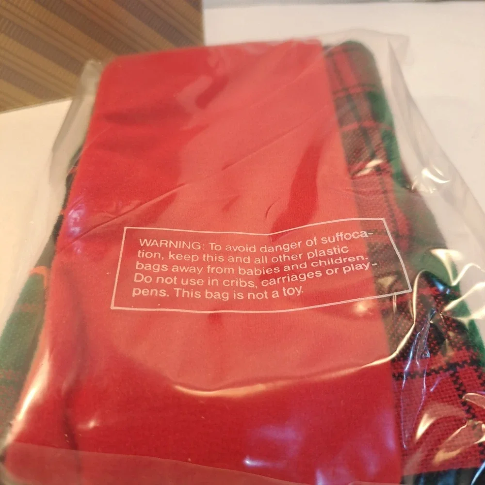 Vintage Avon Santa Claus Holiday Christmas Stocking New Old Stock Sealed
